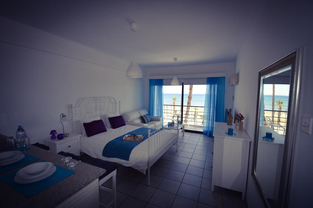 Krasas Beach Apartment Rentals Lárnaka Rom bilde